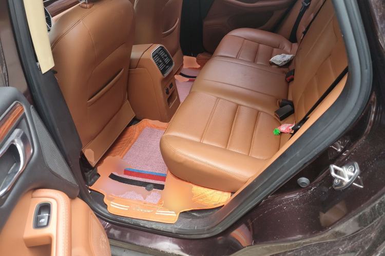 Used Zotye SR9 2017 2.0T Automatic Ultimate Light Edition
