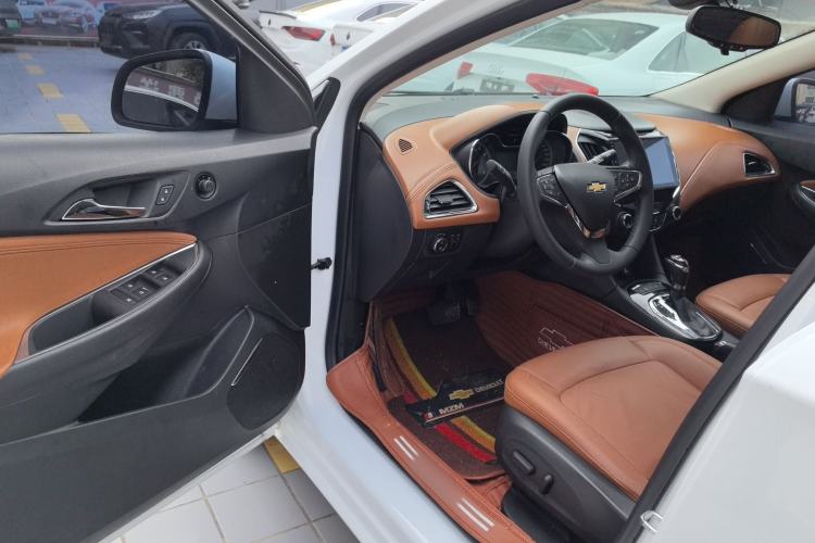 Used Chevrolet Cruze 2015 1.4T DCG Flagship Edition
