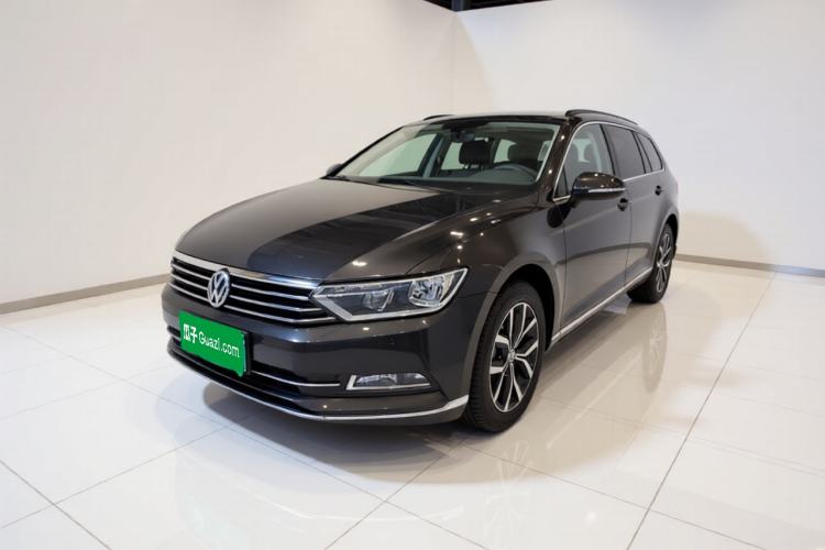 Used Volkswagen Variant 2017 380TSI Two-Wheel Drive Comfort Edition Guazi used car, China used car export, Used car for sale, Used cars, Cheapest cars for sale