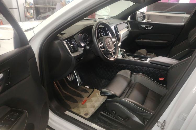 Used Volvo XC60 2020 T5 4x4 Smart & Dynamic Sport Edition