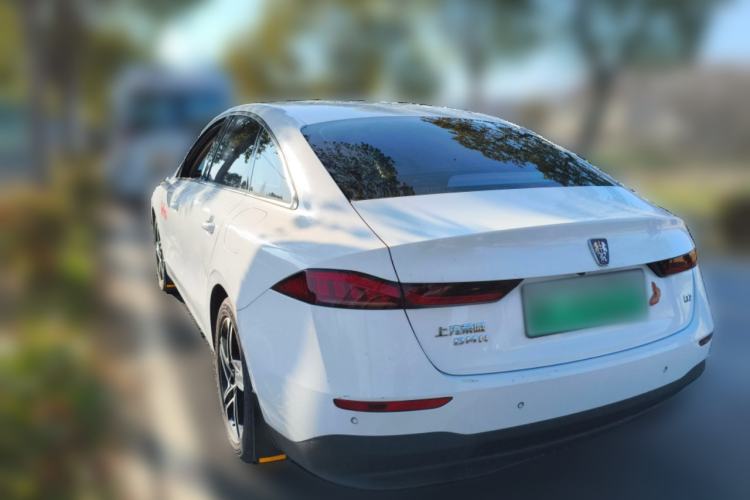 Used Roewe D7 2023 DMH 125km Superior Edition
