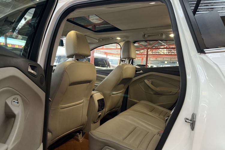 Used Ford Kuga 2013 2.0L GTDi Four-Wheel-Drive Elite Model
