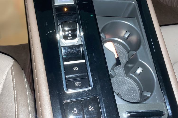 Used Volkswagen Viloran 2023 380TSI Luxury Edition