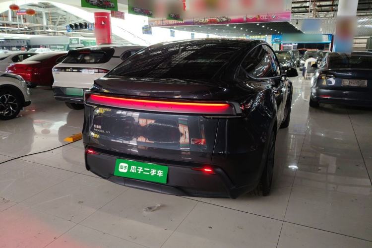 Used Tesla Model Y 2025 Long-Range All-Wheel Drive First Edition
