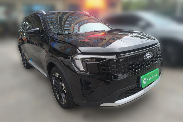 Used Ford Equator Sport 2025 EcoBoost 170 Platinum Edition Front Right 45 Deg