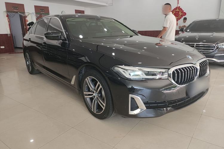 Used BMW 5 Series 2021 Restyled 530Li Leading Edition Luxury Package Front Right 45 Deg