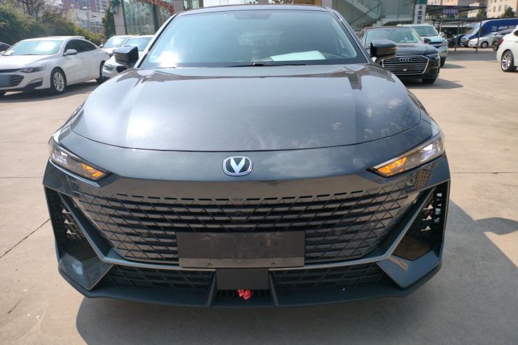 Used Changan UNI-V 2023 1.5T Premium Model