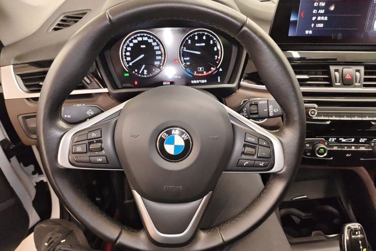 Used BMW X1 2020 sDrive25Li Leading Model Steering Wheel