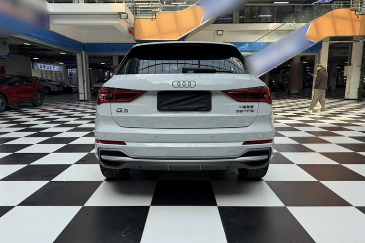 Used Audi Q3 2021 35 TFSI Progressive Dynamic Edition
