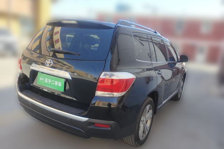 Used Toyota Highlander 2012 2.7L Two-Wheel Drive 7-Seater Luxury Edition Rear Right 45 Deg