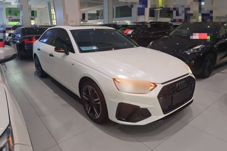 Used Audi A4L 2020 40 TFSI Luxury Dynamic Model Front Right 45 Deg