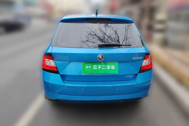 Used Skoda Fabia 2015 1.4L Manual Front-Wheel Drive Model