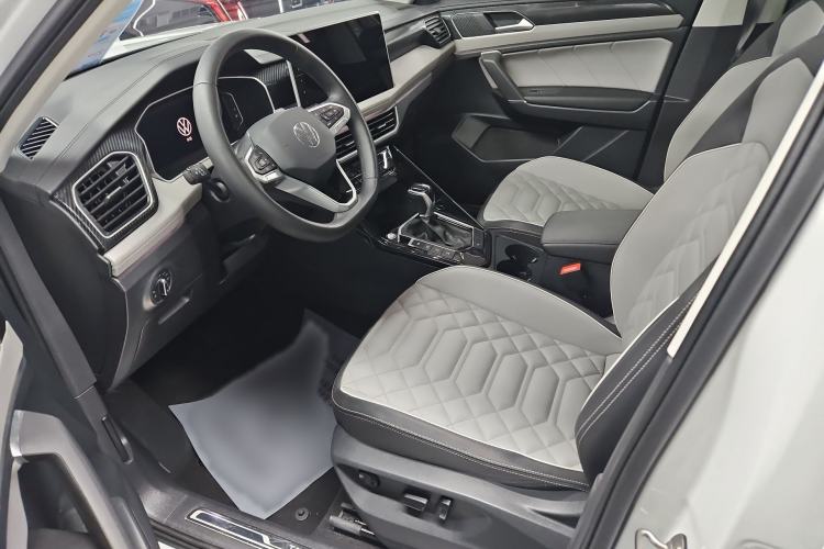 Used Volkswagen Tayron 2023 330TSI Two-Wheel-Drive Luxury Plus Advanced Version
