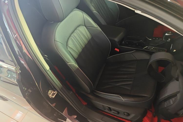 Used Volkswagen Passat 2022 330TSI Starry Luxury Edition