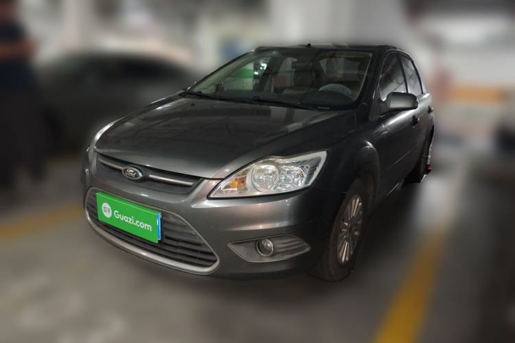 Used Ford Focus 2013 Sedan Classic 1.8L Automatic Fashion Edition