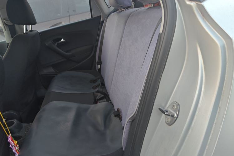 Used Volkswagen Polo 2011 1.6L Automatic ZhiShang Version