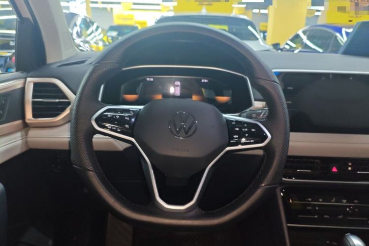 Used Volkswagen Tharu 2023 300TSI Two-Wheel-Drive Moonlight Edition