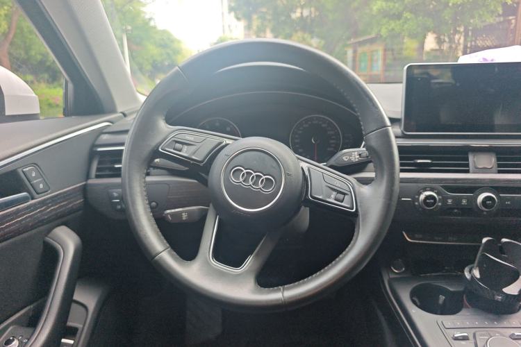 Used Audi A4L 2017 40 TFSI Ambition Edition