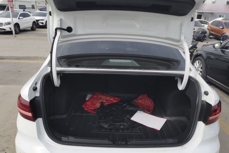 Used Volkswagen Lavida 2023 Revised Version 1.5L Automatic 5 Millionth Edition Trunk