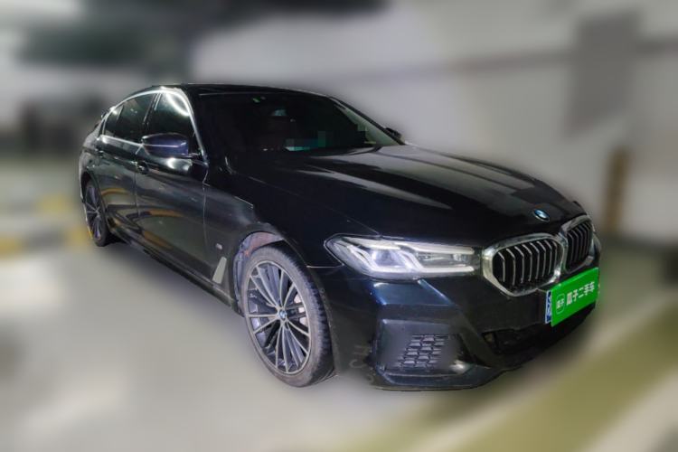 Used BMW 5 Series 2022 Restyled 530Li Leading Edition M Sport Package Front Right 45 Deg