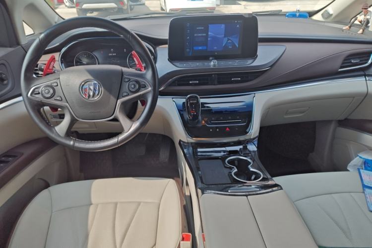 Used Buick GL8 2023 Land Executive Class Comfort Model
