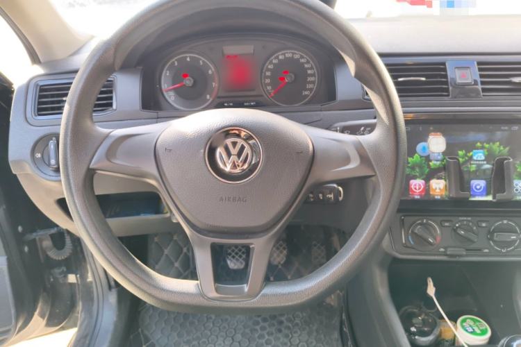 Used Volkswagen Santana 2016 1.6L Manual Fashion Edition Steering Wheel