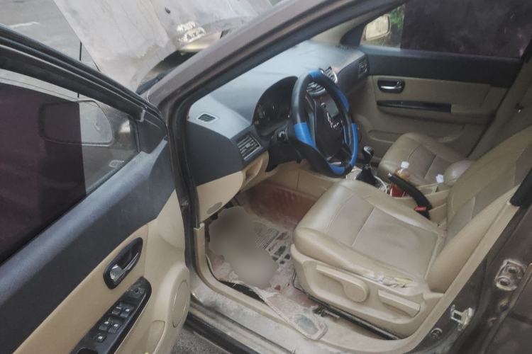 Used Wuling Hongguang 2014 1.5L S Standard Version Driver Seat