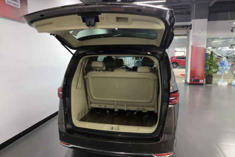 Used Buick GL8 2023 Land Executive Class 652T Luxury Model