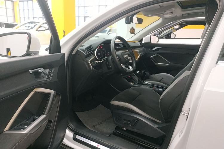 Used Audi Q3 2022 35 TFSI Fashion Dynamic Model