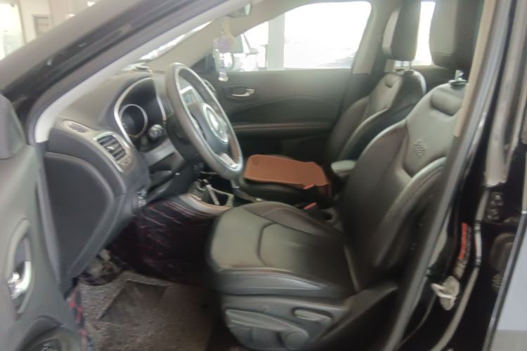 Used Jeep Compass 2017 200T Automatic Family Edition Left Front Seat