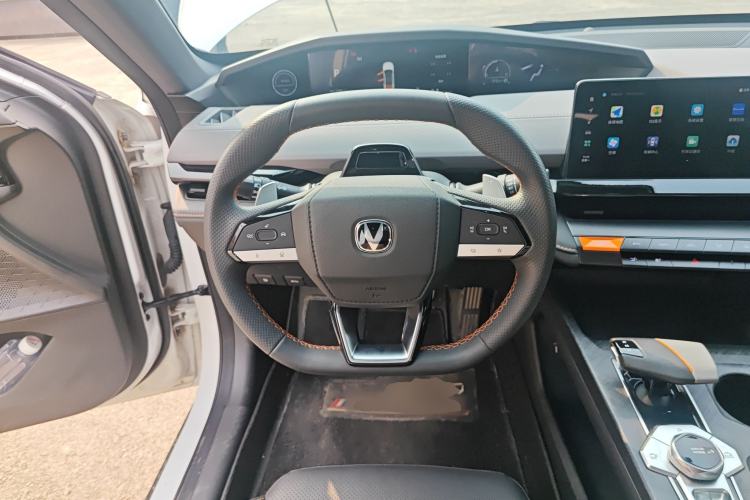 Used Changan UNI-V 2022 1.5T Prestige Version