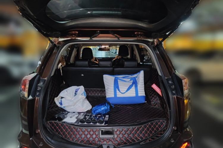 Used Toyota RAV4 2019 2.0L CVT Two-Wheel Drive Fashion X Limited Edition China VI Standard
