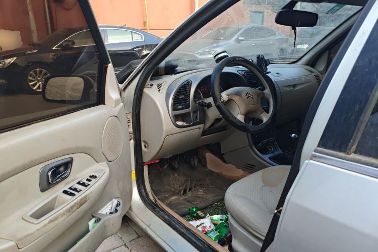 Used Citroen Elysee 2013 Sedan Classic 1.6L Manual Tech Model CNG
