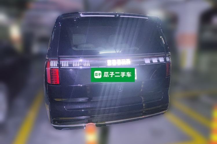 Used Zeekr 009 2024 Six-Seat Executive Version 4WD 108 kWh
