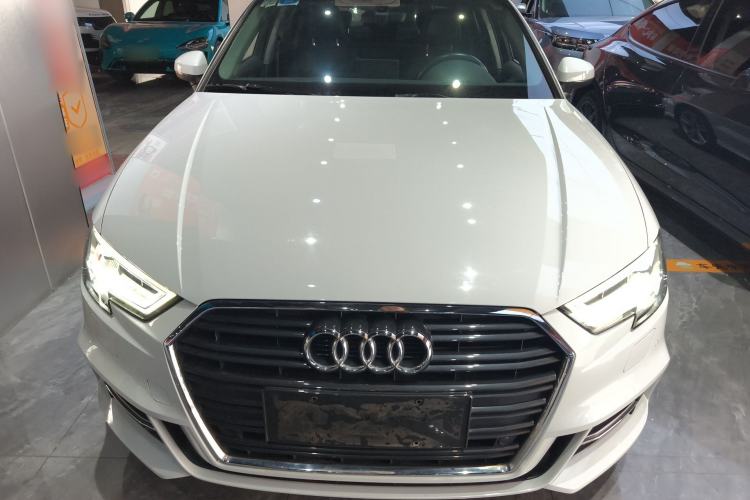Used Audi A3 2019 Limousine 35 TFSI Fashion Edition China V standard
