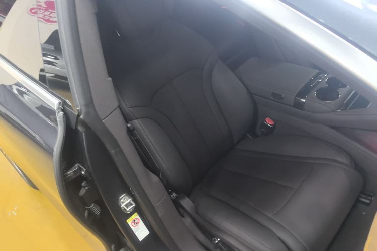 Used Denza Z9 2024 1100 km All-Wheel-Drive Ultra Version