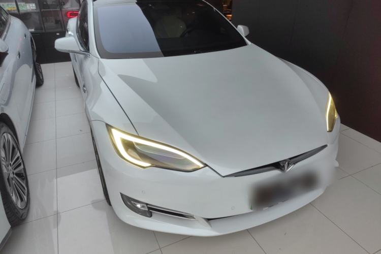 Used Tesla Model S 2019 Long-Range Version
