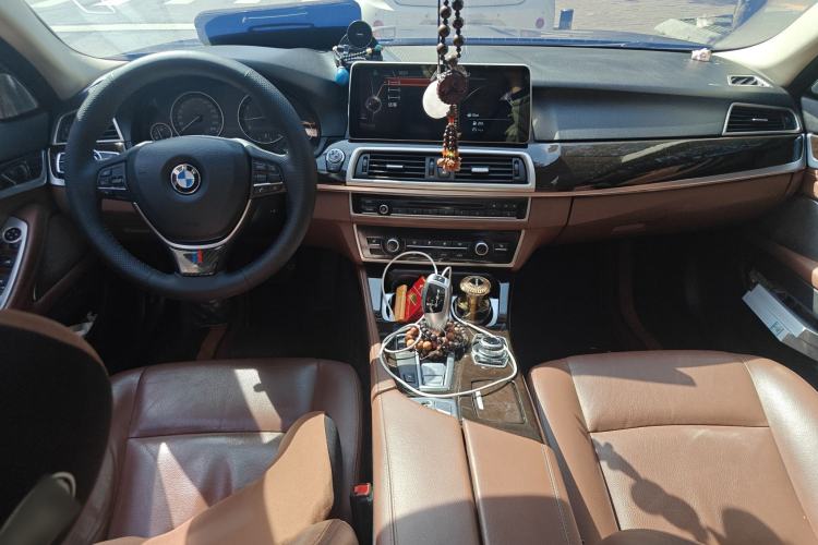 Used BMW 5 Series 2014 525Li Leading Model