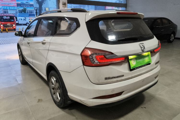 Used Baojun 310W 2017 1.5L Manual Fashion Model China V