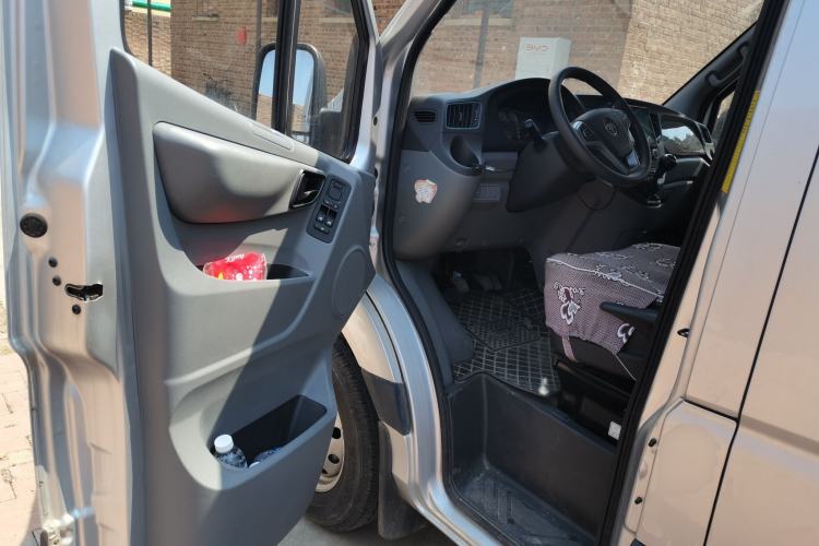 Used Foton Toano 2022 2.0T Manual Urban Edition Short Wheelbase Low Roof Rear Single Tire 5/6/9-Seater 4F20TC3
