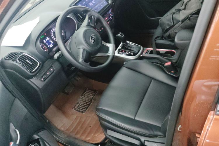 Used Kia KX3 2015 1.6L Automatic Two-Wheel Drive DLX Left Front Seat