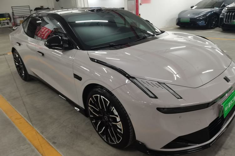 Used Lynk & Co 10 EM-P 2025 Model 240 Four-Wheel Drive Ultra Exterior 1