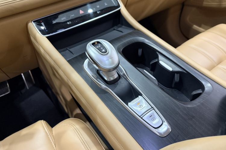 Used VOYAH Dream 2022 Low-Carbon Edition Plus Intelligent Driving Package
