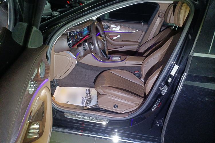 Used Mercedes-Benz E-Class 2023 Updated E 300 L Fashion Edition
