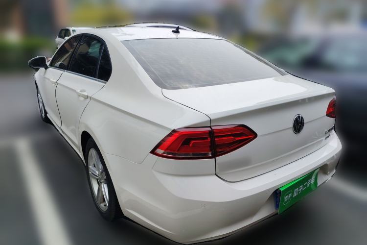 Used Volkswagen Lamando 2015 280TSI DSG Comfort Edition
