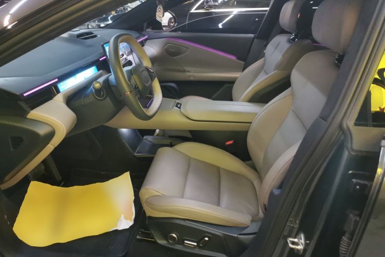 Used Lynk & Co Z10 2025 95 kWh 766 km Range Rear-Wheel Drive Max