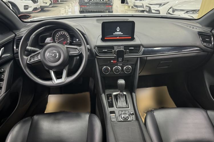 Used Mazda CX-4 2020 2.0L Automatic Two-Wheel Drive Blue Sky Dynamic Edition Interior 1