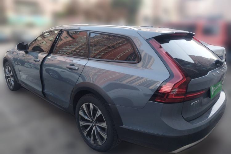 Used Volvo V90 2021 Cross Country B5 AWD Smart Range Edition Rear Left 45 Deg