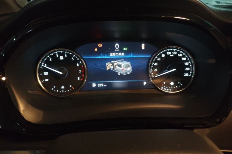 Used Buick GL8 2021 Land Cruiser Executive 652T Premium Model
