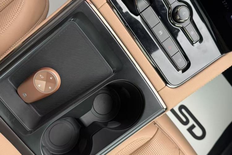 Used Nio ES8 2020 415 km Range 7-Seater Version